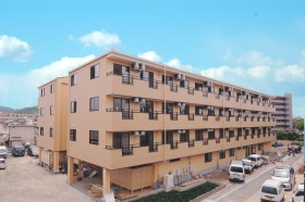 ベストライフ岡山の外観